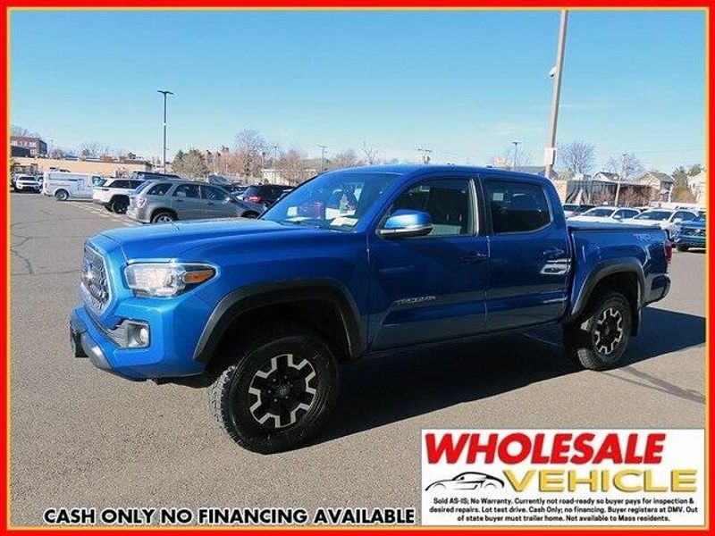 2018 Toyota Tacoma TRD SportImage 1