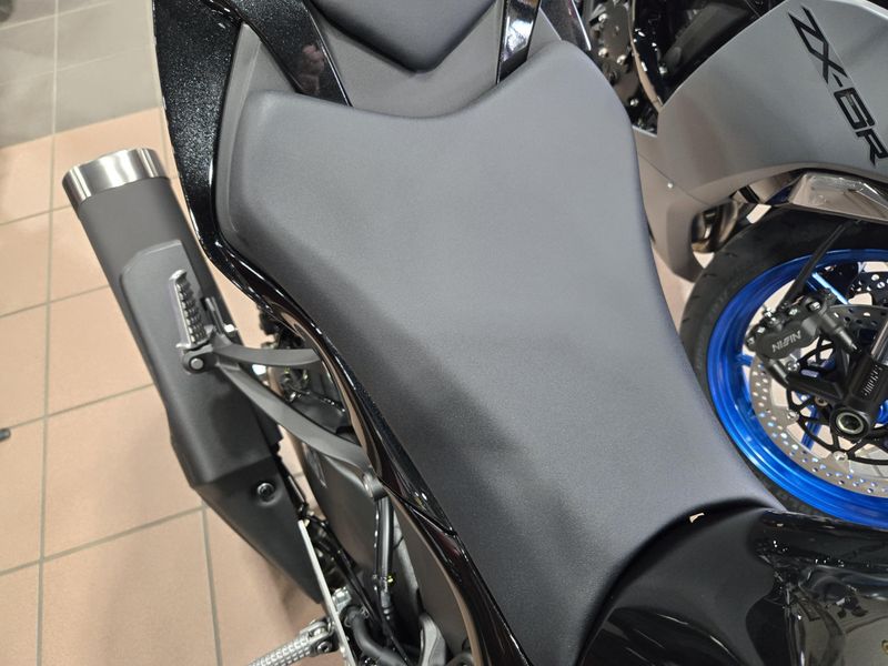 NEW 2026 KAWASAKI NINJA ZX6R Image 12