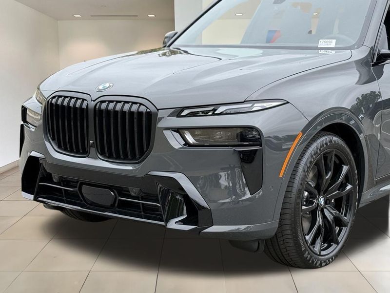 2026 BMW X7 xDrive40iImage 10