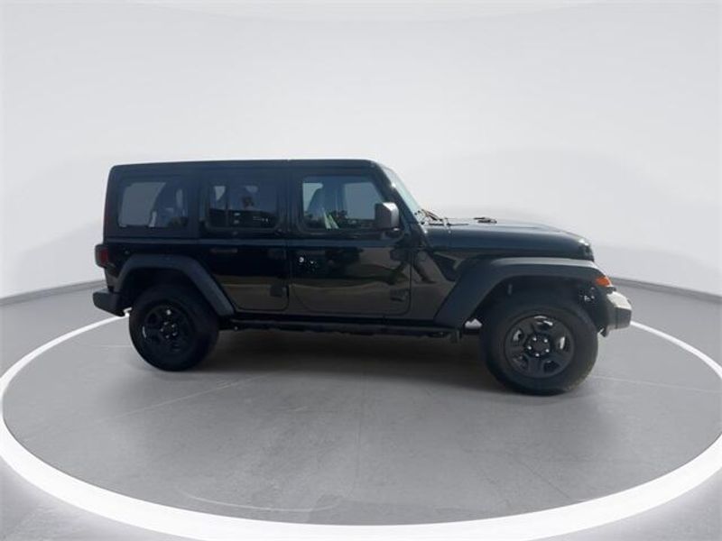 New 2026 Jeep Wrangler 4-door SportImage 9
