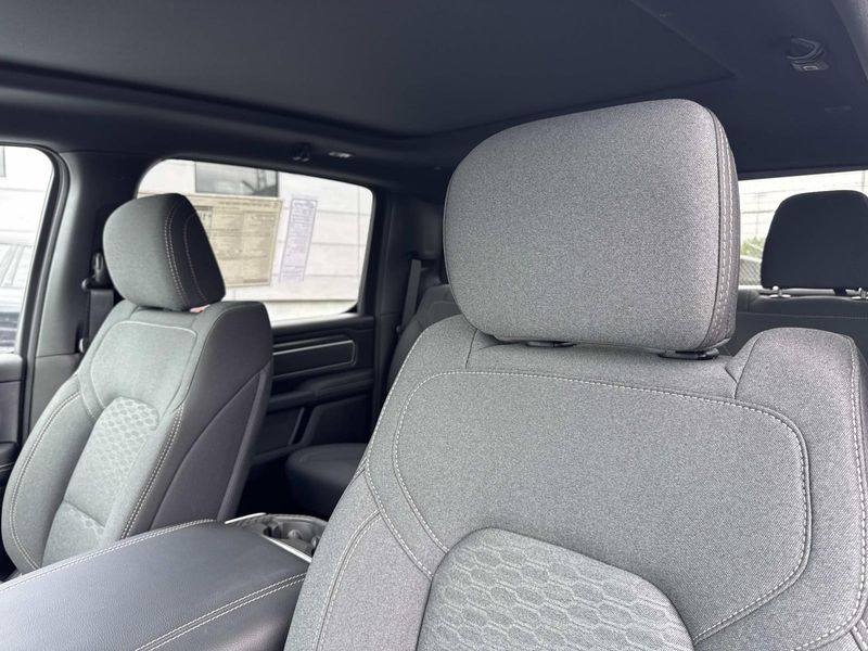 New 2026 RAM 1500 Big Horn Crew Cab 4x4 5'7' Box