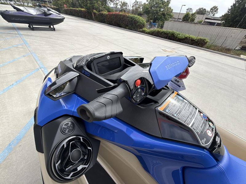2025 Sea-Doo WAKE PRO 230 (SOUND SYSTEM) Image 14