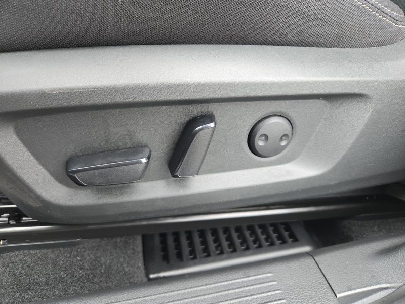 Used 2024 Nissan Rogue AWD SV