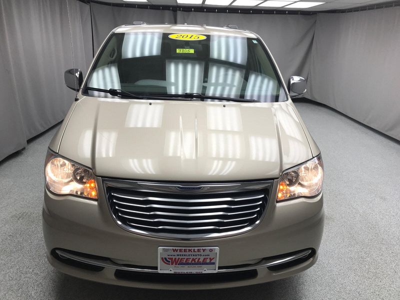 2015 Chrysler Town & Country Touring-LImage 25