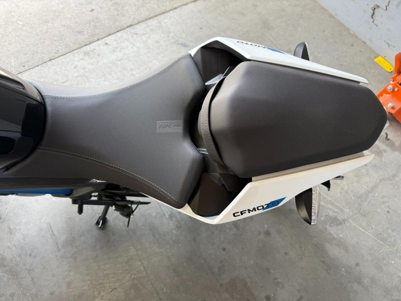 New 2025 CFMOTO 300NK Image 15