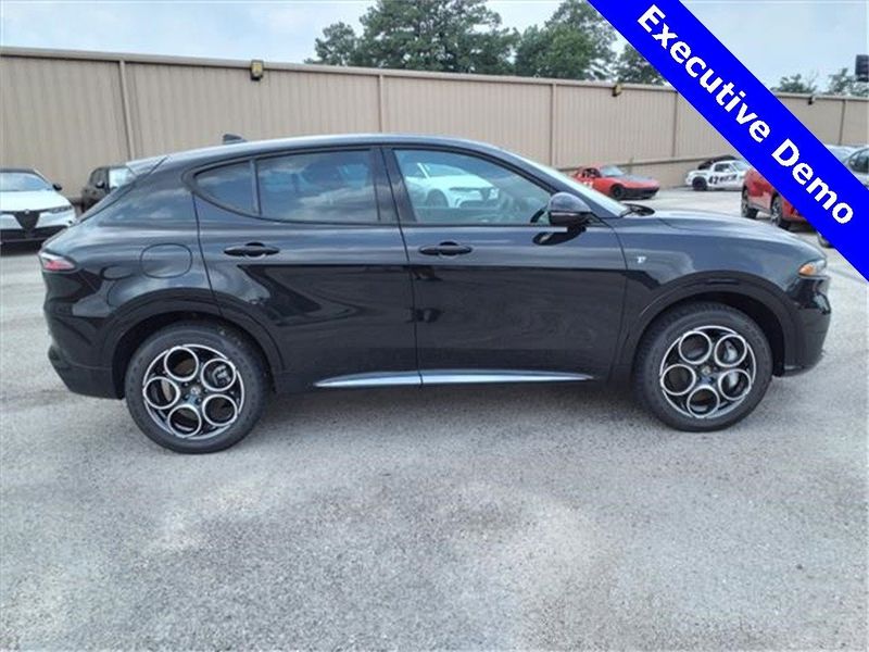 2024 Alfa Romeo Tonale Ti in a Alfa Black exterior color and Tan/Blackinterior. Northside Imports Houston 281-475-4549 northsideimportshouston.com 