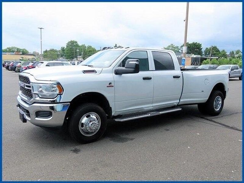 2024 RAM 3500 TradesmanImage 1