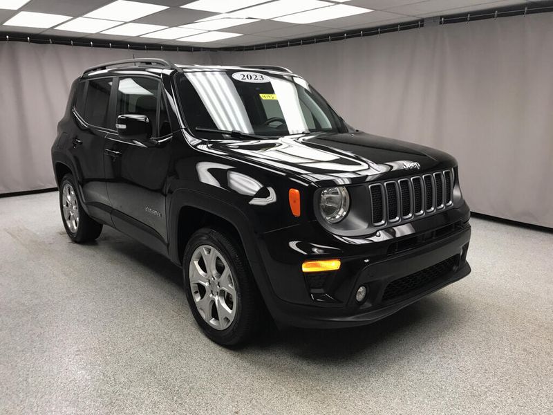 Used 2023 Jeep Renegade LimitedImage 5
