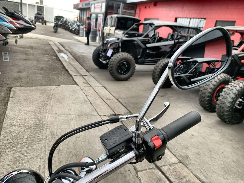 New 2026 Kawasaki VULCAN 900 CUSTOM Image 22