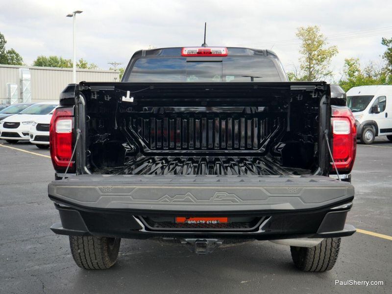 Used 2024 GMC Canyon Elevation