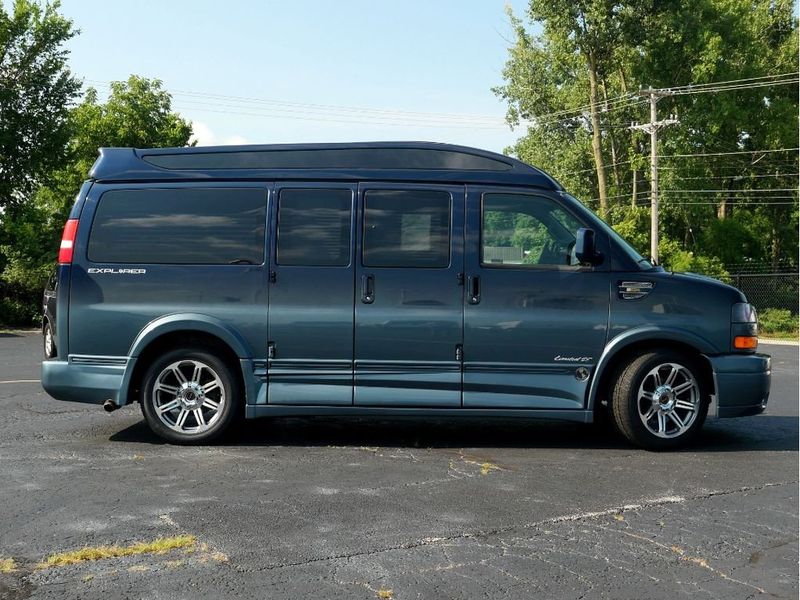 2017 GMC Savana 2500 Image 8