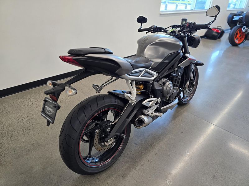 2018 Triumph STREET TRIPLE RS 