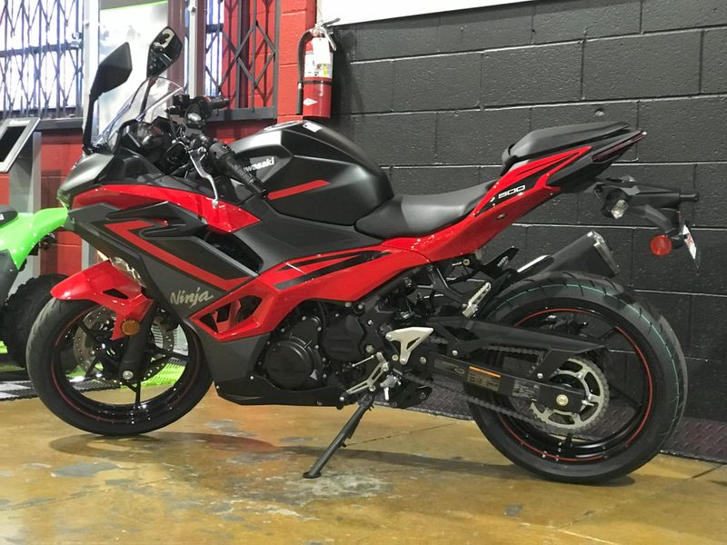 2025 Kawasaki NINJA 500 ABS Image 6