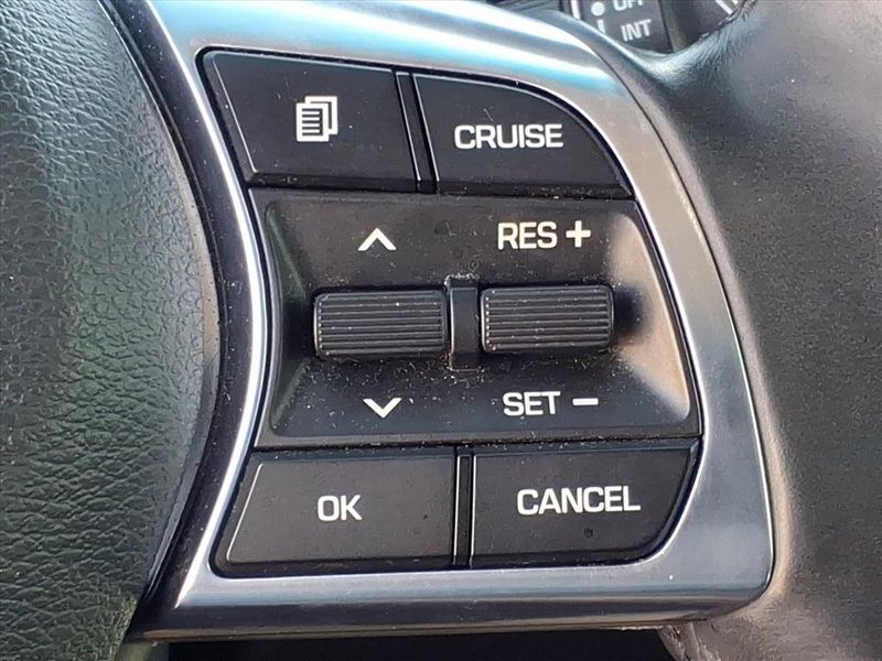 Used 2018 Hyundai Sonata LimitedImage 19