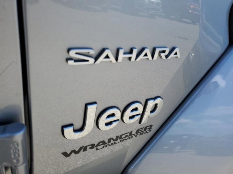2020 Jeep Wrangler Unlimited SaharaImage 11