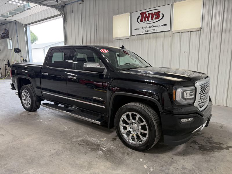 Used 2018 GMC Sierra 1500 DenaliImage 1