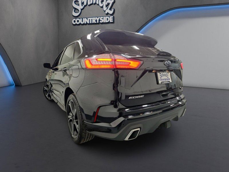 Used 2020 Ford Edge ST AWDImage 10
