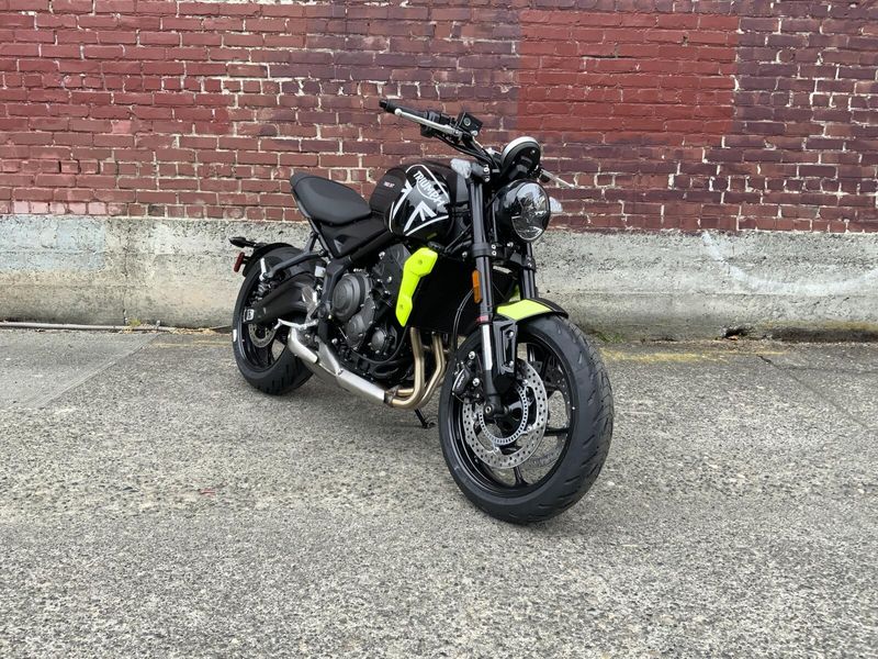 2024 Triumph TRIDENT 660