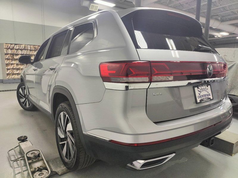 2024 Volkswagen Atlas SEL 4-Motion AWD w/Sunroof & NavImage 14