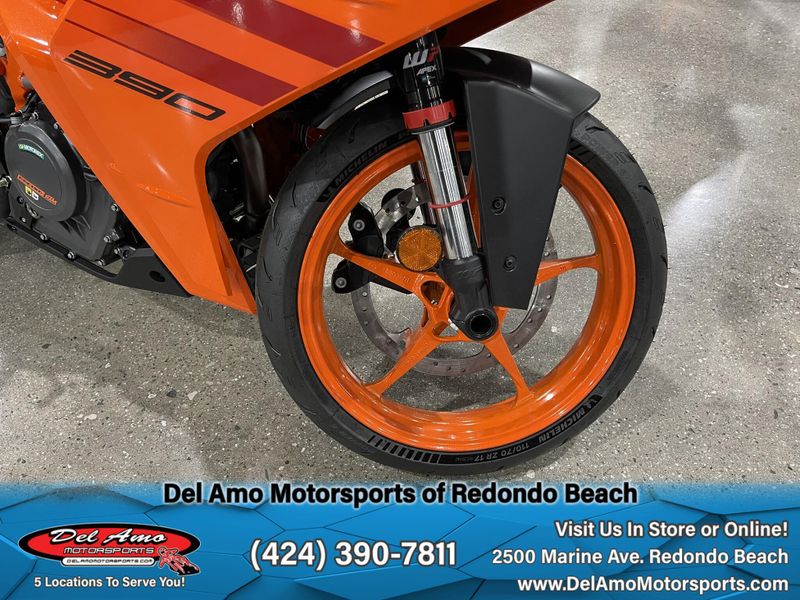 New 2024 KTM RC 390 Image 9