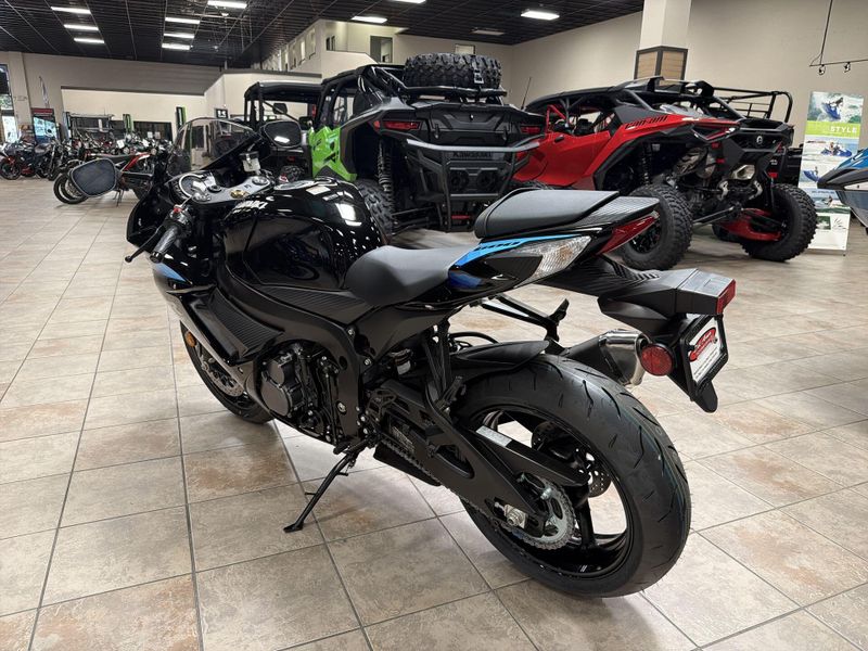 New 2027 Suzuki GSX-R600 Image 15