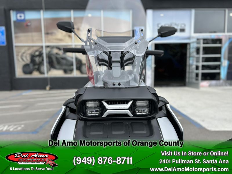 2025 Can-Am CANYON STANDARD Image 8