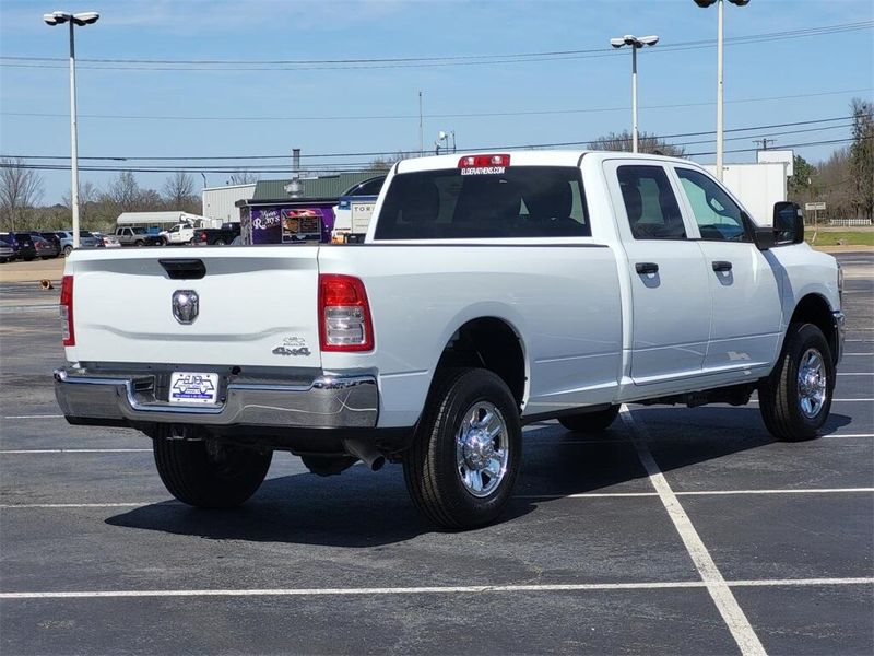 2024 RAM 2500 Tradesman Crew Cab 4x4 8