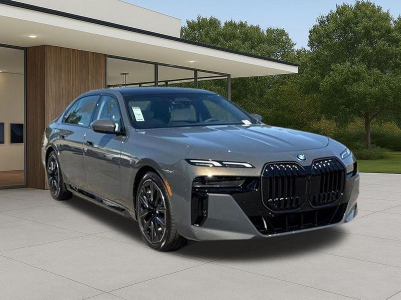 New 2026 BMW 7 Series 750e xDriveImage 6