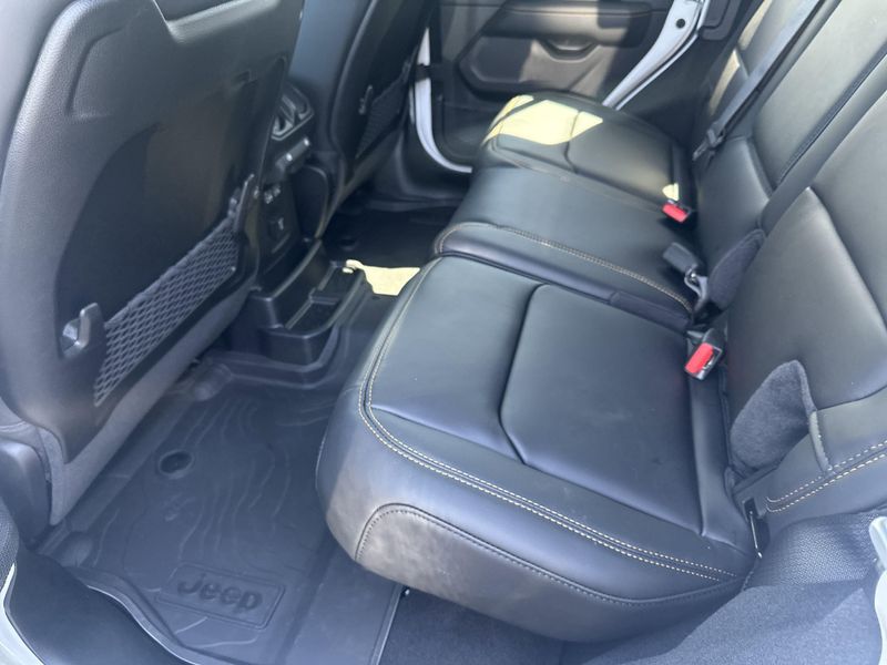 New 2025 Jeep Wrangler 4-door Rubicon 392Image 14