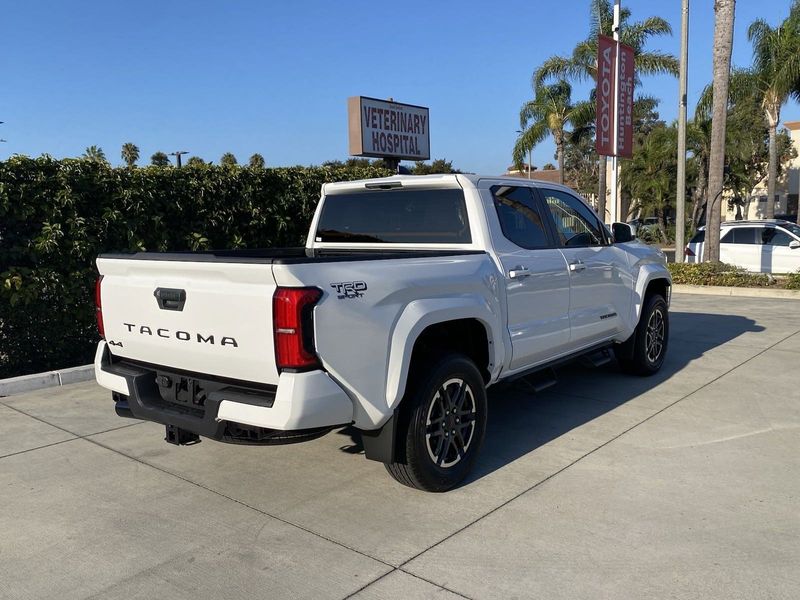 2024 Toyota Tacoma TRD SportImage 4