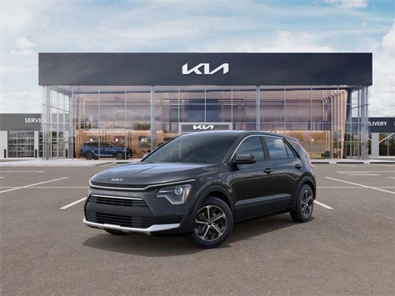 2025 Kia Niro LXImage 1