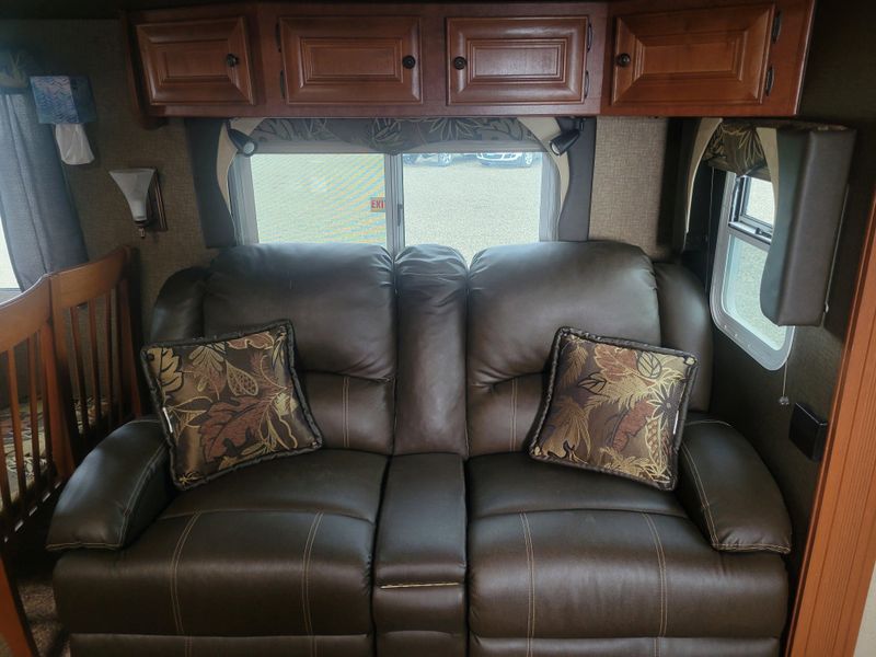 Used 2016 NORTHWOOD MFG ARCTIC FOX 28F Image 20