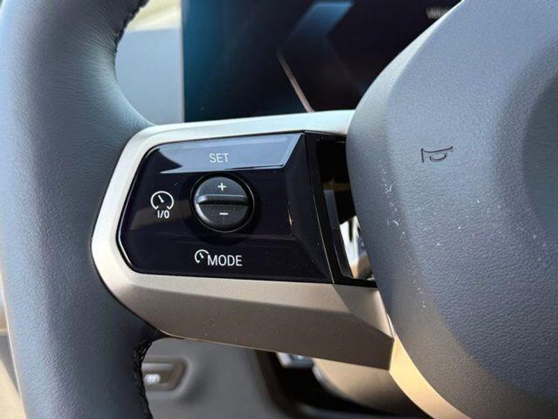 New 2026 BMW iX xDrive45Image 20