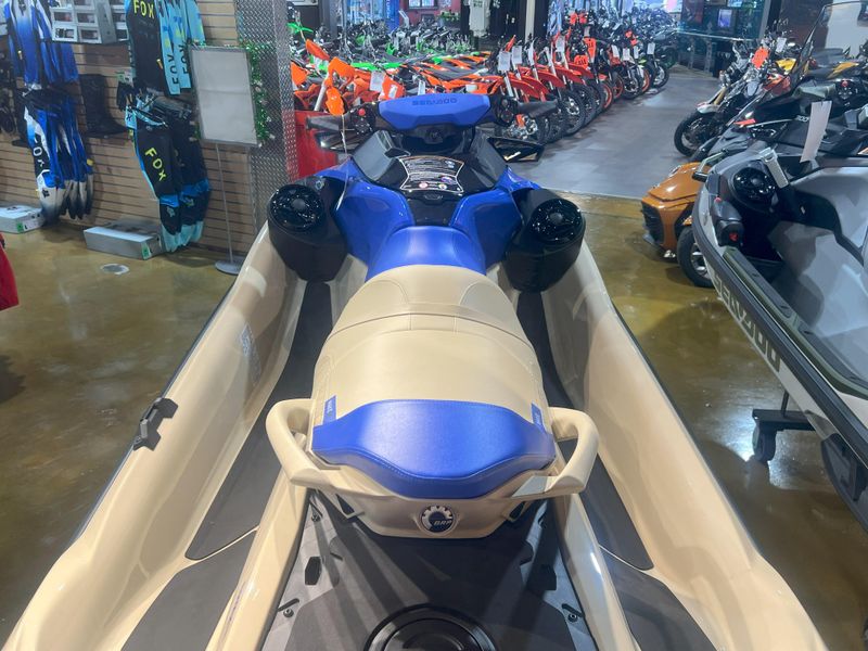 2025 Sea-Doo WAKE PRO 230 (SOUND SYSTEM) Image 4