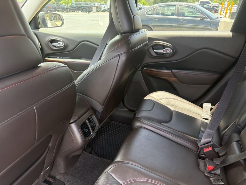 Used 2016 Jeep Cherokee TrailhawkImage 23