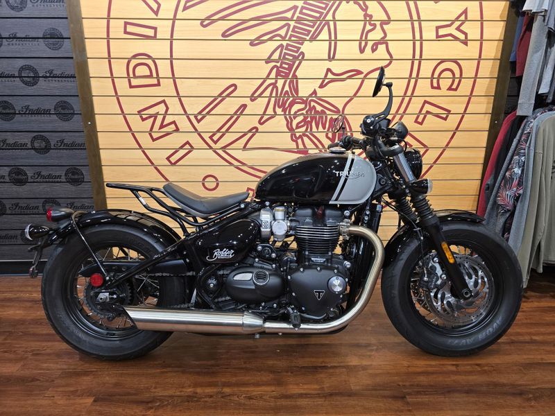 Used 2024 Triumph Bobber Image 1
