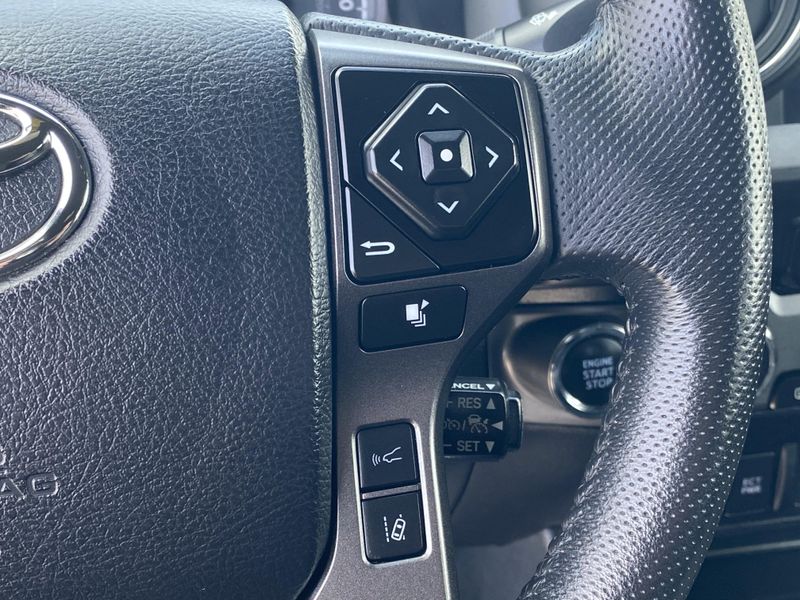 2023 Toyota Tacoma TRD SportImage 27