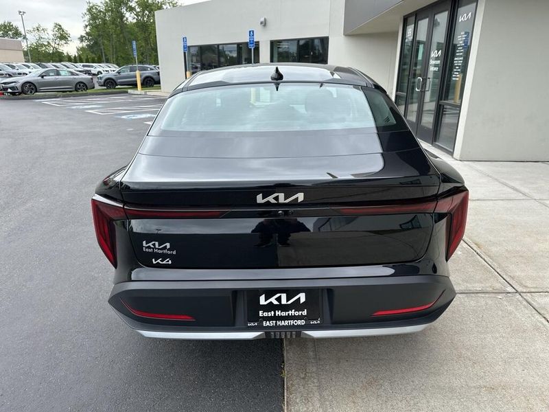 2025 Kia K4 LXSImage 6