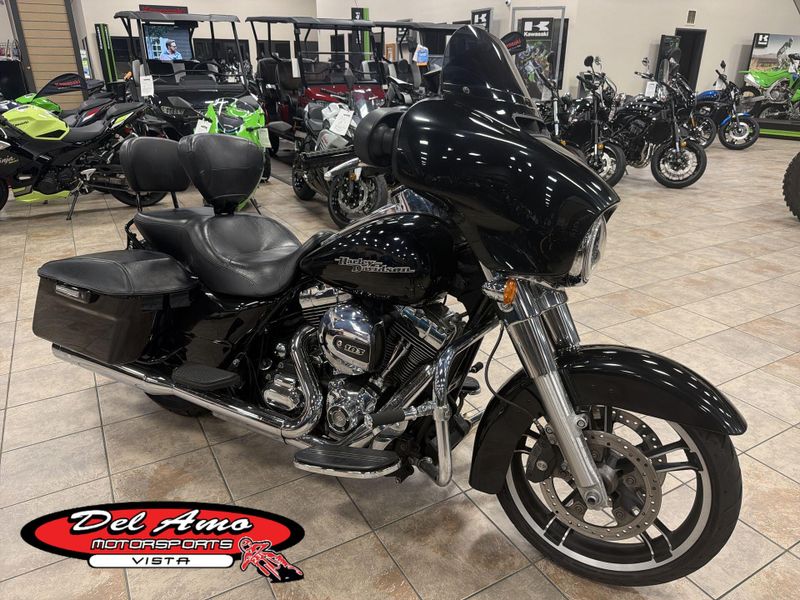 Used 2016 Harley-Davidson STREET GLIDE Image 1