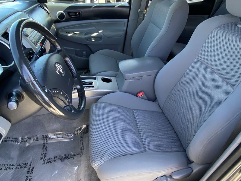 Used 2011 Toyota Tacoma Image 15