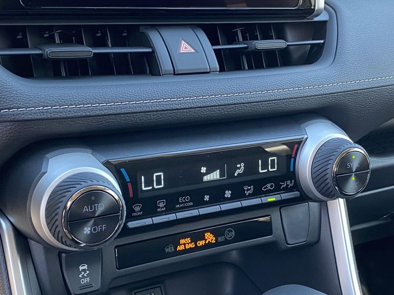 New 2025 Toyota RAV4 Hybrid LEImage 17