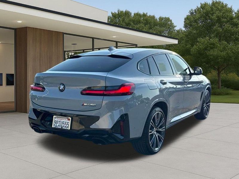 Used 2025 BMW X4 M40iImage 8