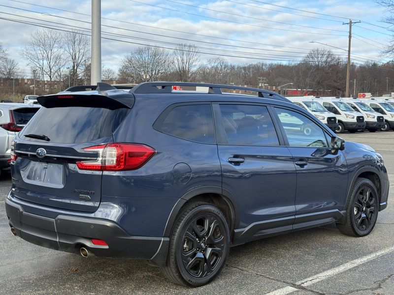 2023 Subaru Ascent Onyx Edition photo 2