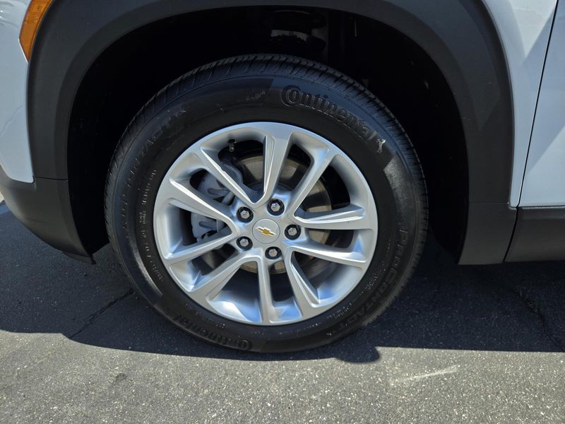 Used 2025 Chevrolet Trailblazer FWD 4dr LS