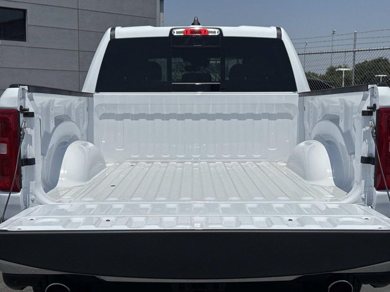 New 2026 RAM 1500 Tradesman Crew Cab 4x4 5'7' Box