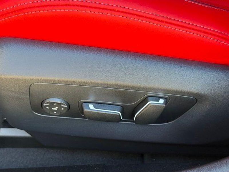 New 2026 BMW M5 BaseImage 18