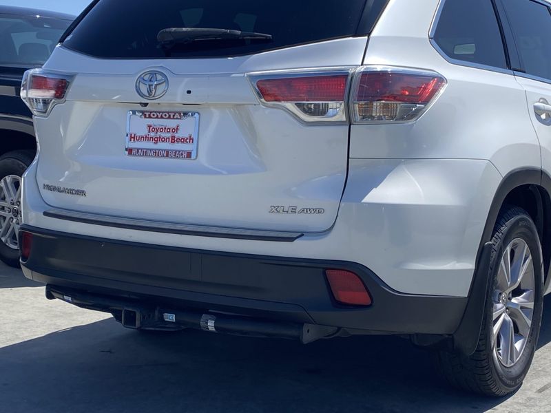Used 2015 Toyota Highlander XLEImage 4