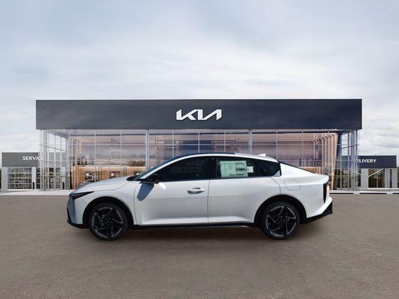 New 2026 Kia K4 GT-LineImage 7