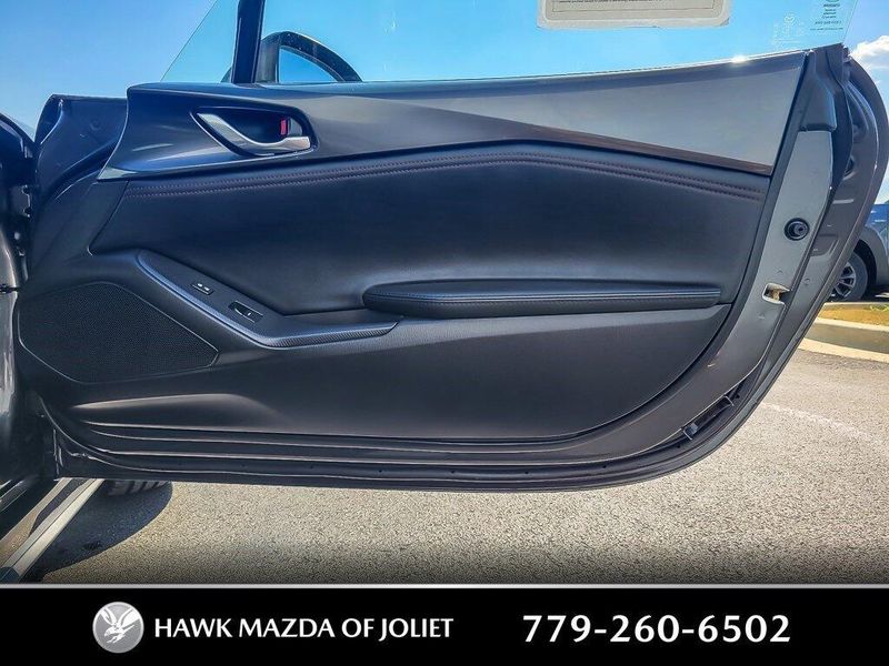 2019 Mazda MX-5 Miata Miata RF Grand Touring photo 15