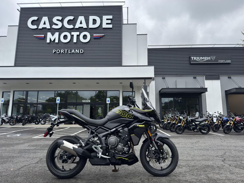 2025 Triumph Tiger Sport 800 - SAPPHIRE BLACK 